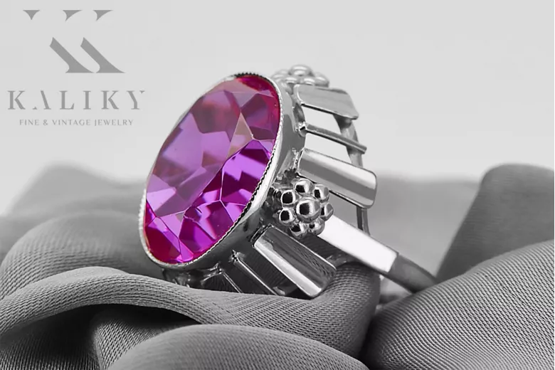 Vintage Jewlery Ring Amethyst Sterling silver 925 vrc043s